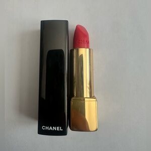 Chanel rouge allure 136 melodieuse